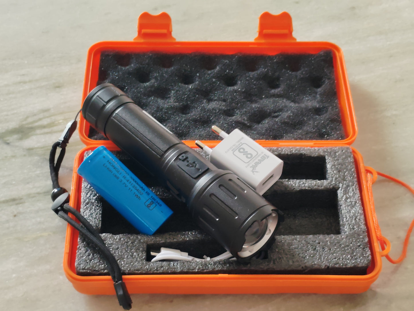 MT-981™ Rechargeble LED Torch